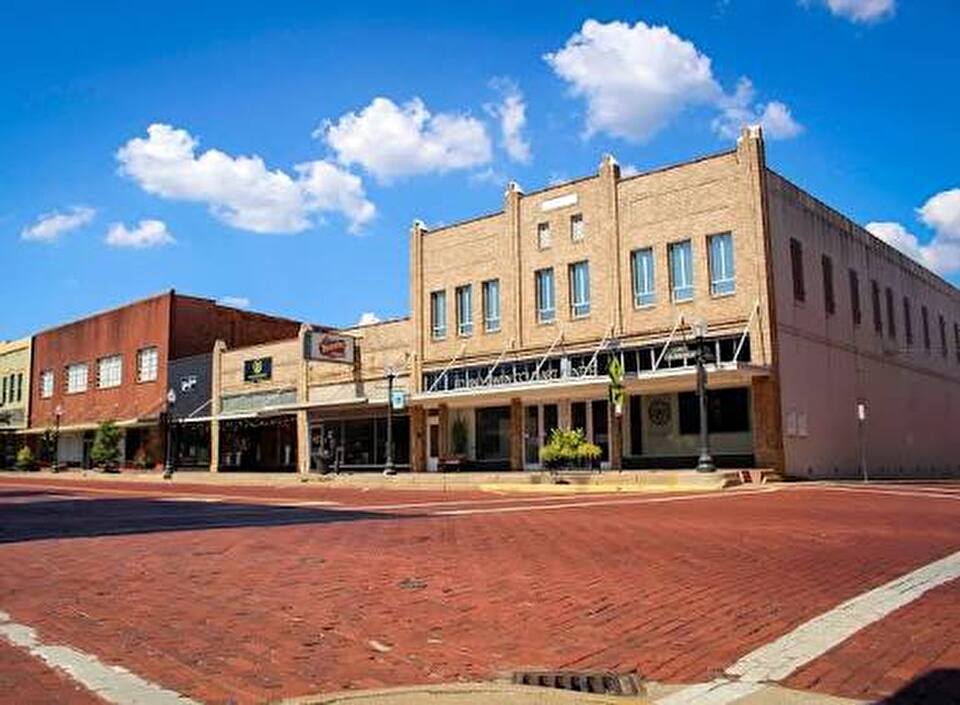Photo of the Cole Art Center